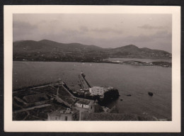 Jolie Photographie Des Iles Baléres, Ibiza, Entrée Du Port, Espagne Format 9 X 6,5 Cm - Lugares