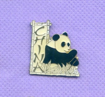 Rare Pins Grand Panda China Ab677 - Animaux