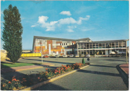 3 Cartes  : VICHY; Maison Des Jeunes Et De La Culture, Source Des Célestins ,La Poste, Place Du Général De Gaulle - Vichy