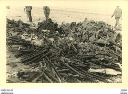 PHOTO ORIGINALE ALLEMANDE  RAID DE DIEPPE OPERATION JUBILEE 19/08/1942 PLAGE DE PUYS APRES LES COMBATS REF 2 - Krieg, Militär