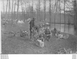 FRONT FRANCAIS DE PICARDIE UN CANTONNEMENT LES CUISINIERS  GUERRE WW1  PHOTO ORIGINALE 18X13CM - Oorlog, Militair