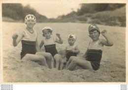 CARTE PHOTO FILLETTES EN MAILLOT DE BAIN - Autres & Non Classés