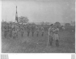 BATAILLE DE PICARDIE GENERAL HUMBERT DECORE LE GENERAL SERIGNY GUERRE WW1  PHOTO ORIGINALE 18X13CM - Oorlog, Militair