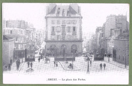 CPA - FINISTERE - BREST - PLACE DES PORTES - Animation, Et Cachet Publicitaire De "A La Belle Jardinière D'Arras" Au Dos - Brest