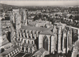 54 - Toul  -  La Cathédrale Et Son Cloître  -  Vue Aérienne - Toul