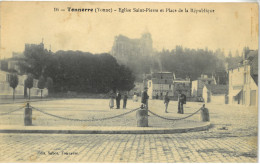 Cpa TONNERRE (Yonne) 89 - Eglise Saint-Pierre Et Place De La République N° 16 (tampon Régiment D'artillerie Lourde) F.M. - Tonnerre