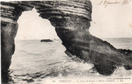 ETRETAT ( 76 ) - La Porte D'Amont A Marée Montante - Etretat