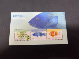 29-4-2023 (3 Z 25) Australia Mint Mini-sheet - 2024 - Marine Emblems  (fish) - Blokken & Velletjes