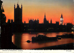 Navigation Sailing Vessels & Boats Themed Postcard London Parliament Coal Barge - Sailing Vessels