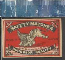 WINGED LION WITH WINGS SAFETY MATCHES IMPREGNATED SUPERIOR QUALITY - OLD VINTAGE MATCHBOX LABEL MADE JAPAN - Boites D'allumettes - Etiquettes