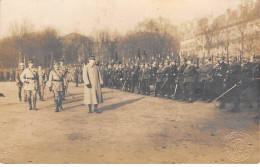 57 - N°91426 - METZ - Cérémonie Militaires, Officiers Inspectant Les Troupes - Carte Photo - Metz