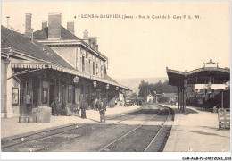 CAR-AABP2-39-0109 -  LONS LE SAUNIER - Sur Le Quai De La Gare P.L.M. - Lons Le Saunier