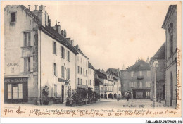 CAR-AABP2-39-0101 -  LONS LE SAUNIER - Place Perraud - Entree Des Arcades - Cafe Des Halles - Lons Le Saunier