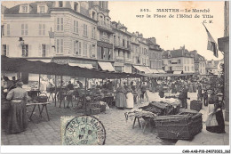 CAR-AABP10-78-0811 - MANTES - Le Marché Sur La Place De L'hôtel De Ville - Mantes La Ville