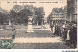 CAR-AABP5-75-0343 - PARIS - Jardin Des Tuilerie - Le Charmeur D'oiseau - Parcs, Jardins