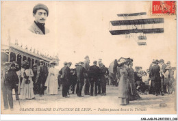 CAR-AABP4-69-0273 - LYON - Grande Semaine D'aviation - Paulhan Passant Devant Les Tribunes - ELD - Lyon 1