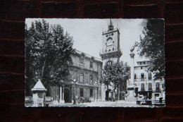 13 - AIX EN PROVENCE : Place De La Mairie Et Le Beffroi - Aix En Provence