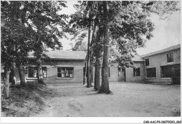 CAR-AACP9-63-0757 - SAINT-GERVAIS - Centre D'Apprentissage De SCOURDOIS - Le Coin Des Laboratoires - Saint Gervais D'Auvergne