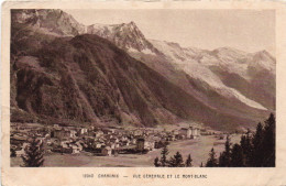 CHAMONIX ( 74 ) - Vue Générale Et Mont-Blanc - Chamonix-Mont-Blanc