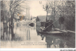 CAR-AAFP11-94-0972 - Inondations - PERREUX - Embarquement Rue Du Bac Pour La Passerelle De Bev - Le Perreux Sur Marne