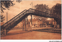 CAR-AAFP2-17-0174 - SAINTES - Passerelle - Passage à Niveau - Saintes