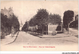 CAR-AAGP10-92-0972 - ISSY-LES-MOULINEAUX - Rue De L'Abbe-Gregoire  - Issy Les Moulineaux