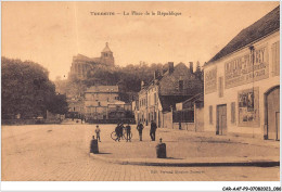 CAR-AAFP9-89-0798 - TONNERRE - La Place De La République - Tonnerre