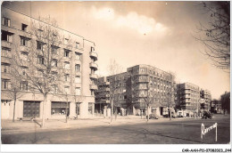 CAR-AAHP11-94-1083 - CHARENTON - Les H.L.M. - Station Essence Esso - Charenton Le Pont