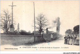 CAR-AAGP9-85-0816 - CHALLANS - Arrivée Du Train De Fromentime - Le Calvaire - Train - Challans