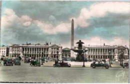 PARIS. -  Place De La Concorde, Obélisuqe, église De La Madeleine, Hôtel Crillon, Musée De La Marine   -  Circulée. 1956 - Plazas