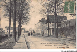 CAR-AAGP8-78-0757 - HOUDAN - L' Avenue De Mauglette - Entrée De La Place Du Cygne - Houdan