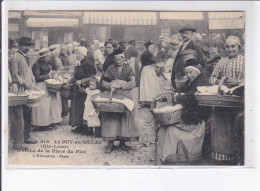 LE PUY-en-VELAY: Marché De La Place Du Plot - état - Le Puy En Velay