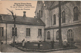 MO 1-(92) HOPITAL NOTRE DAME DU PERPETUEL SECOURS - LEVALLOIS PERRET - SERVICE DES HOMMES - JARDINIERS - 2 SCANS - Levallois Perret