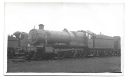 Photo British Railways Steam Locomotive 4-6-0 4960 Ex-GWR Hall Class In Scrapline 1960s ? - Chemin De Fer