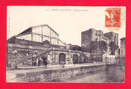 F-79-Niort-82A55  La Halle Et Le Donjon, Cpa  - Niort