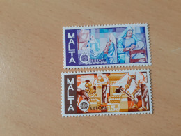 TIMBRES   MALTE    ANNÉE  1976      N  527  /  528   COTE  2,00  EUROS   NEUFS   LUXE** - Malta