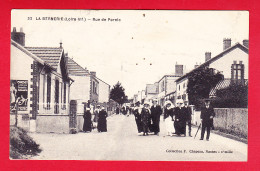 F-44-La Bernerie-08P204  La Rue De Pornic, Belle Animation, Cpa BE - La Bernerie-en-Retz