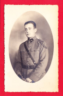 Milit-526Ph61  Carte Photo, Un Militaire Col N° 186 - Sonstige & Ohne Zuordnung