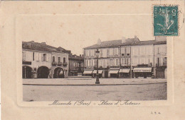 NE 2-(32) MIRANDE - PLACE D' ASTARAC - 2 SCANS - Mirande