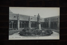 22 - TREGUIER : Statue De Saint Yves Et Cloitre - Tréguier