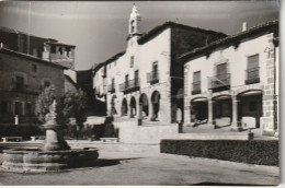 NE 27 - ATIENZA - PLAZA DEL AYUNTAMIENTO Y FUENTE DE LOS TRES DRAGONES - PLACE DE LA MAIRIE ET FONTAINE - 2 SCANS  - Guadalajara