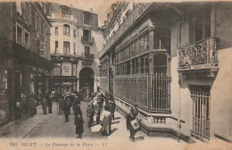 OP 4-(03) VICHY - LE PASSAGE DE LA POSTE  - 2 SCANS  - Vichy