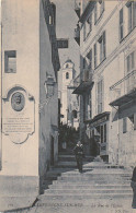 OP 9- (06) VILLEFRANCHE SUR MER - LA RUE DE L' EGLISE - ANIMATION - 2 SCANS - Villefranche-sur-Mer