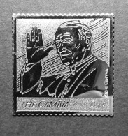 Gambia 2005, Pope John Paul II Greeting , Sterling Silver Foil/embossed Stamp, Death Of The Pope, MNH, Mi. 5556 - Gambie (1965-...)