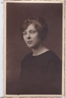 Carte Photo  De Cabinet Belgique Tournai Portraits D'une Belle Tournaisienne. Photo  Delvigne  Tournai Réf 30002 - Anonymous Persons