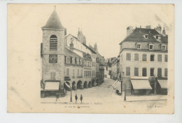 LONS LE SAUNIER - Beffroi Et Rue Du Commerce - Lons Le Saunier