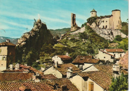 PE 6-(15) LAROQUEBROU - LES VIEILLES MAISONS ET LE CHATEAU - A GAUCHE , LA VIERGE - CARTE COULEURS  - 2 SCANS - Sonstige & Ohne Zuordnung