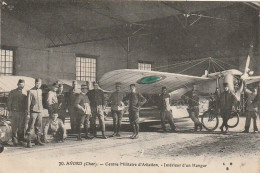 PE 12 -(18) AVORD - CENTRE MILITAIRE D' AVIATION - INTERIEUR D' UN HANGAR - 2 SCANS - Avord