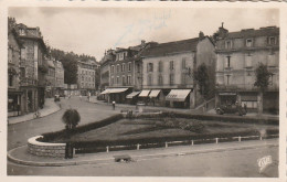 PE 15 -(19) TULLE - LA PLACE DE LA GARE (1952)- 2 SCANS - Tulle