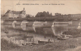 PE 21-(21) SEURRE - LE PONT ET L' ENTREE EN VILLE - CANOTEURS - 2 SCANS - Sonstige & Ohne Zuordnung